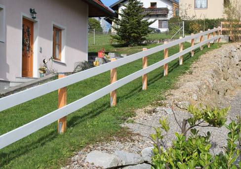 Balkenzaun in Oberfläche Lasur