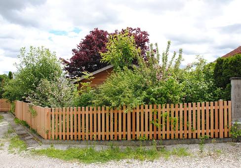 Bretterzaun in Lärche natur durchgehend montiert