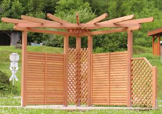 Sternenpergola aus Lärchenholz