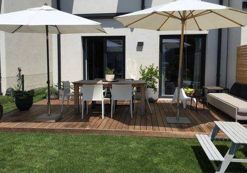Terrassenboden aus Thermoesche glatt