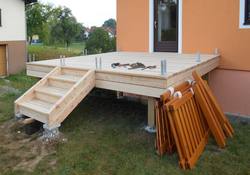 Terrassenkonstruktion samt Stiegenabgang