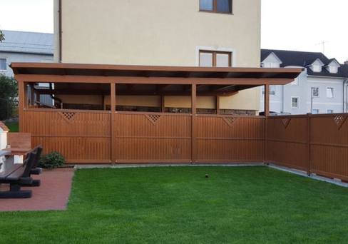 Sichtschutzfelder an Carport angepasst